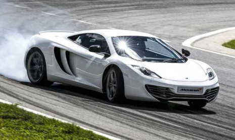 Три минуты звука двигателя  McLaren 12C